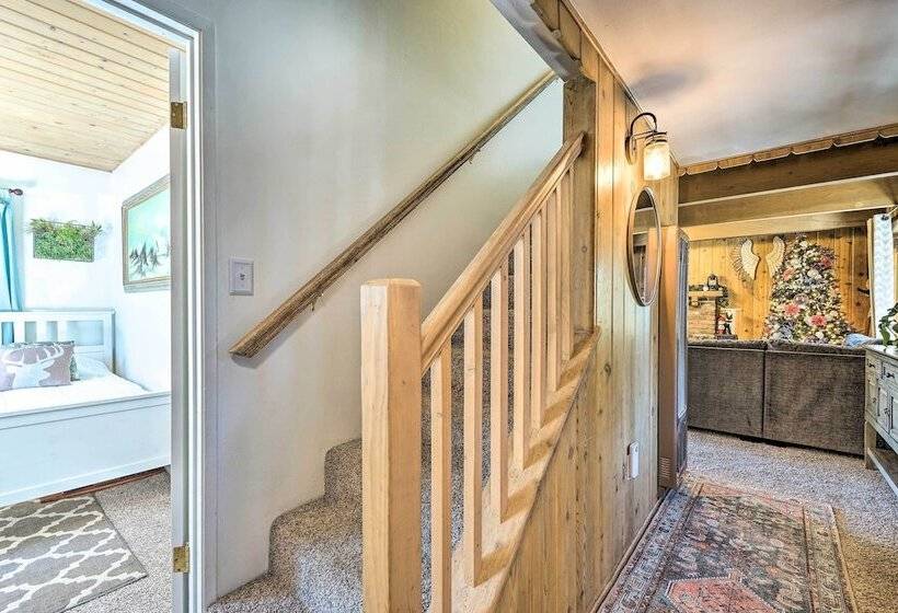 Cute Cabin + Deck < 2 Mi To Lake Arrowhead Village