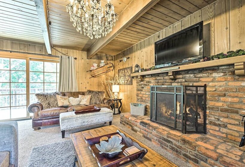 Cute Cabin + Deck < 2 Mi To Lake Arrowhead Village