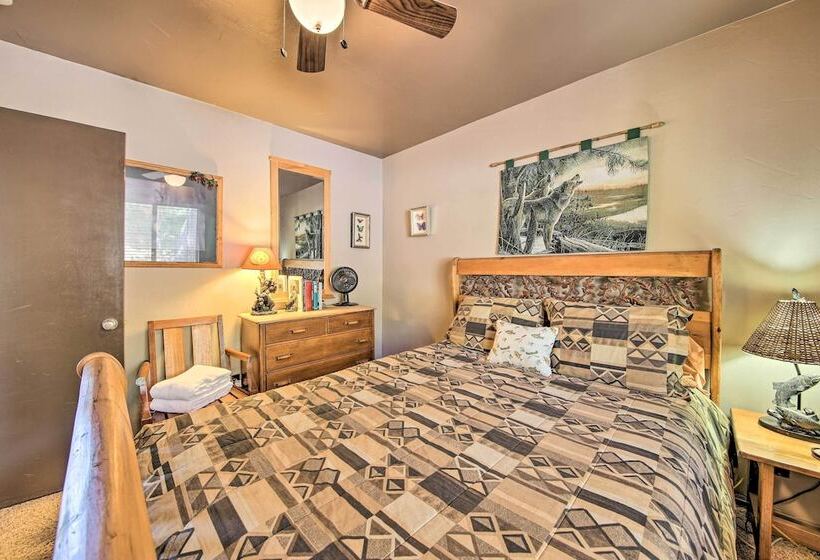 Family Cabin W/ Game Room Near Hiking + Skiing!