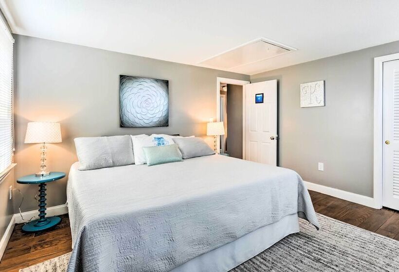 Fantastic Plymouth House W/ Deck & Ocean Views!