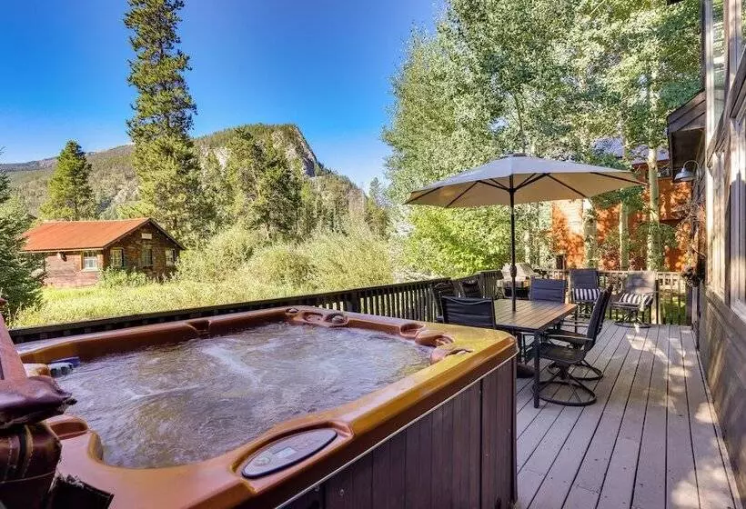 Walk To Main St Frisco: Home W/ Hot Tub + Deck!