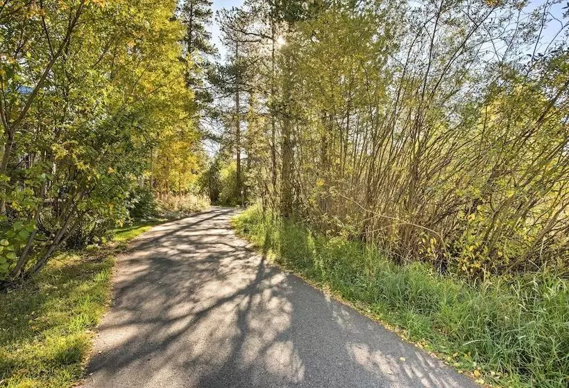 Walk To Main St Frisco: Home W/ Hot Tub + Deck!