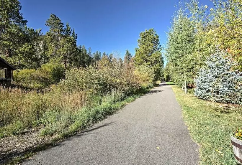 Walk To Main St Frisco: Home W/ Hot Tub + Deck!