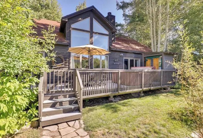 Walk To Main St Frisco: Home W/ Hot Tub + Deck!