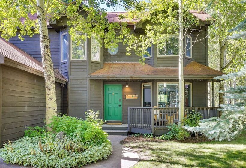 Walk To Main St Frisco: Home W/ Hot Tub + Deck!