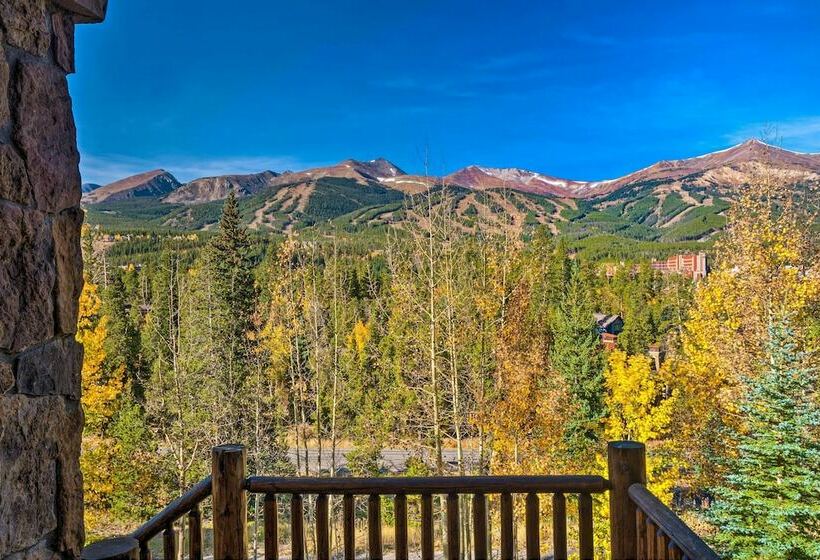 Hilltop Breck Home: Hot Tub, Views & Walk To Town