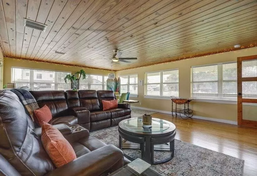 Historic St Augustine Bungalow: Walk To Beach