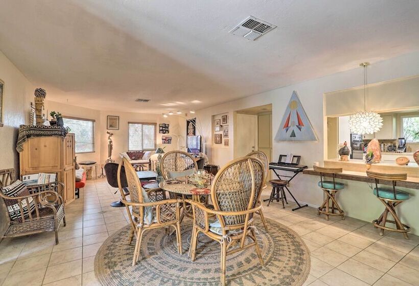 Desert Hot Springs Home W/ Geothermal Mineral Pool