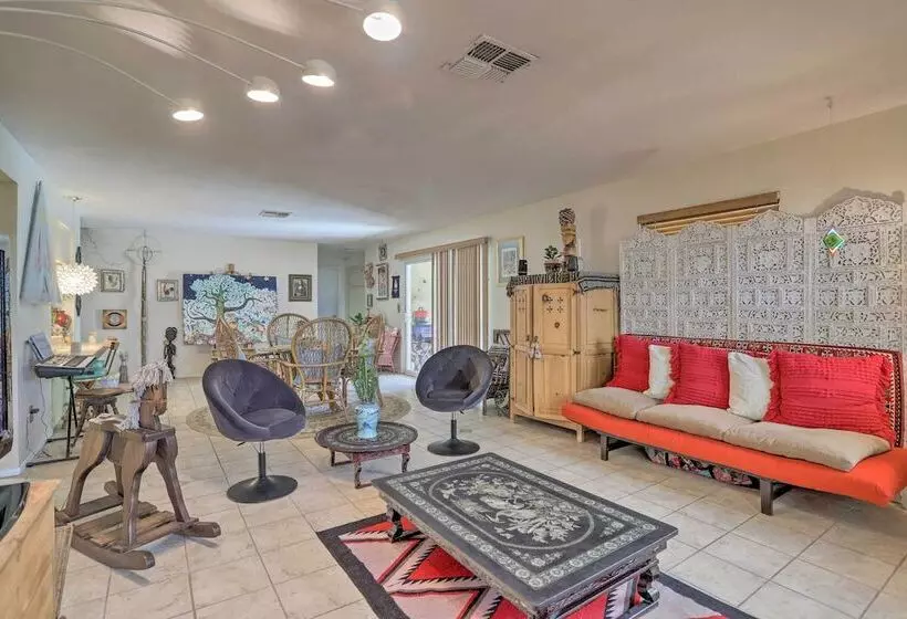 Desert Hot Springs Home W/ Geothermal Mineral Pool