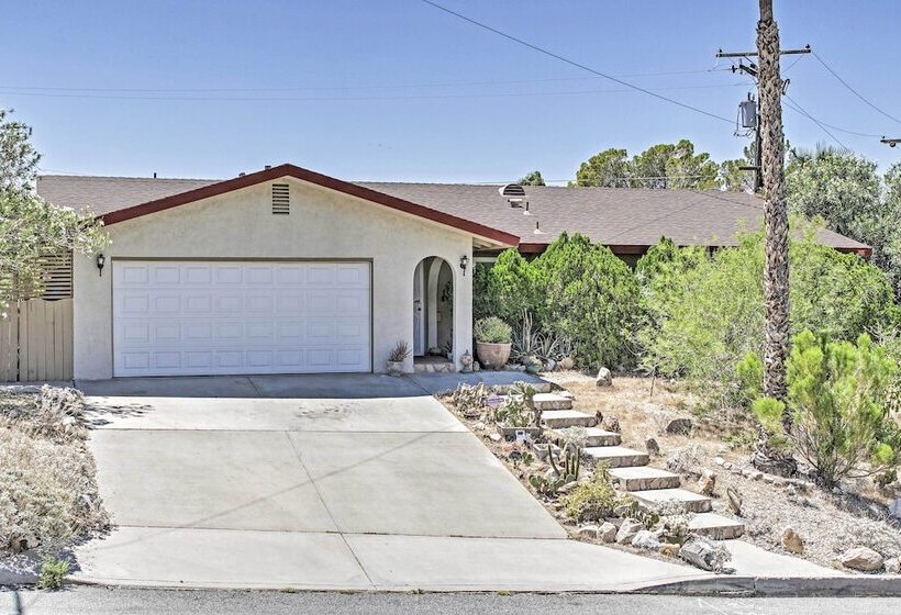 Desert Hot Springs Home W/ Geothermal Mineral Pool