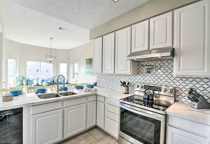 Ocean View  Kahala Beach Bliss  Home In Galveston!