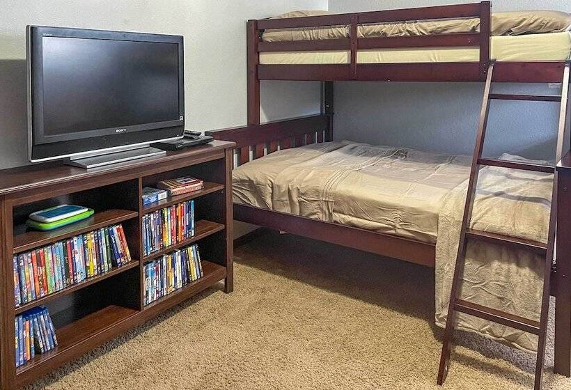 Lakefront Chetek Haven: Dock, Screened Gazebo