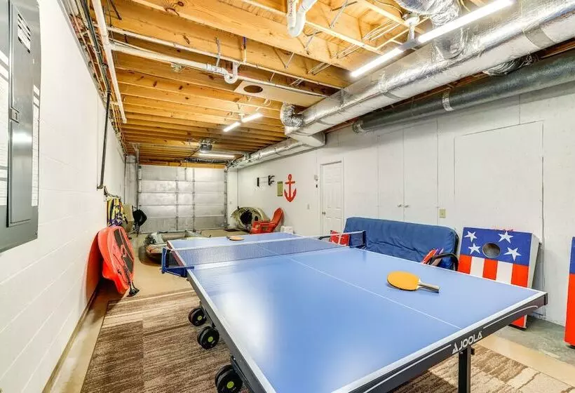 Watts Bar Lake Escape: Private Boat Dock + Ramp!