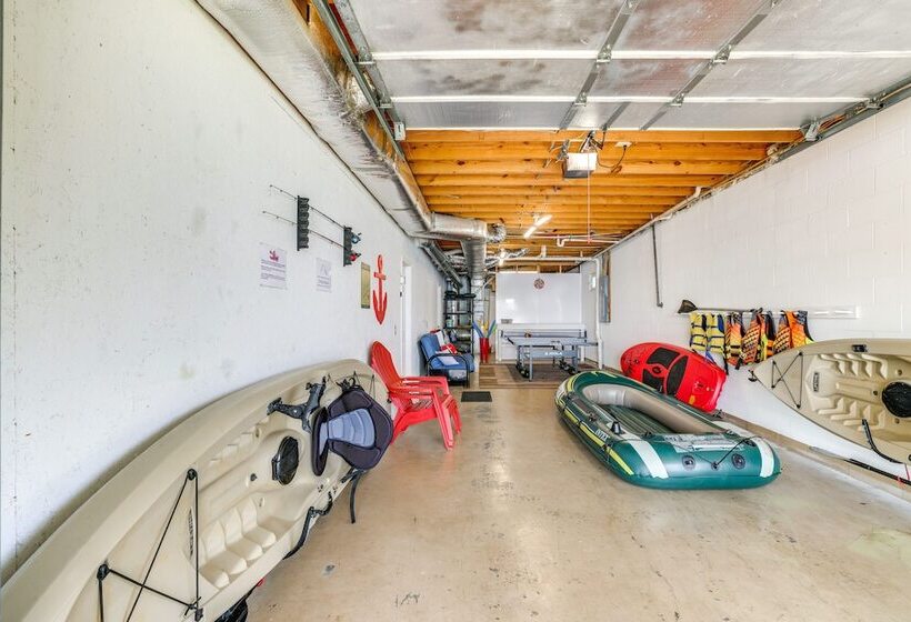 Watts Bar Lake Escape: Private Boat Dock + Ramp!