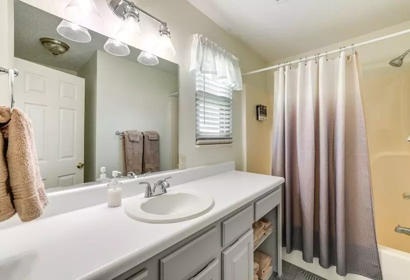 Watts Bar Lake Escape: Private Boat Dock + Ramp!