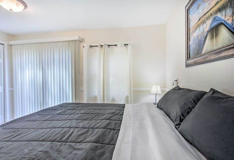 Lakefront Tomahawk Cabin W/ Boat Dock & Deck