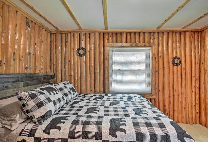 Lakefront Tomahawk Cabin W/ Boat Dock & Deck