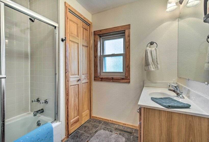 Lakefront Tomahawk Cabin W/ Boat Dock & Deck