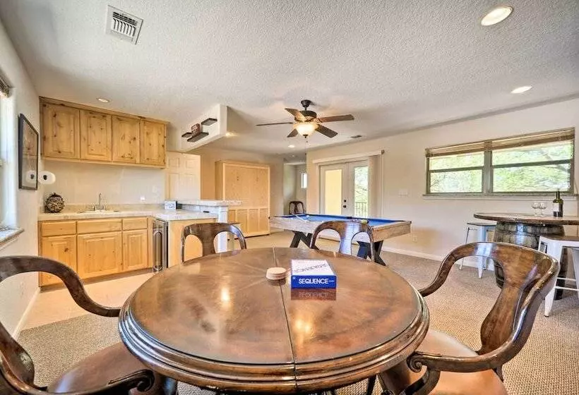 Luxe Canyon Home: Decks, Hot Tub + Lake Views