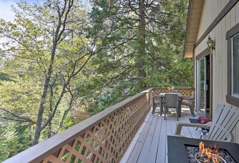 Mountain Escape W/ Views, 3 Mi To Lake Arrowhead