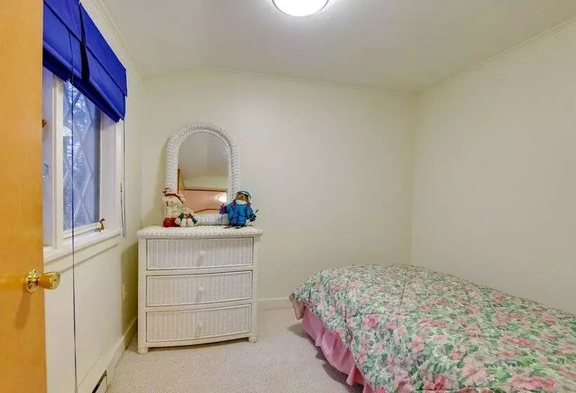 North Conway Home < Walk To Slopes At Cranmore!