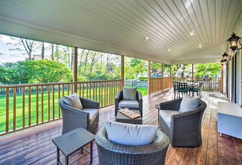 Peaceful Family Home W/ Fire Pit & Large Yard