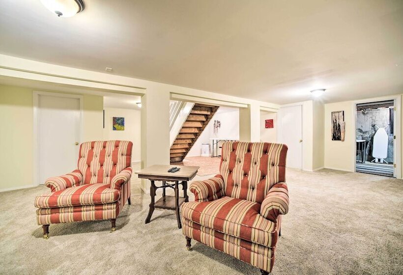 Peaceful Family Home W/ Fire Pit & Large Yard