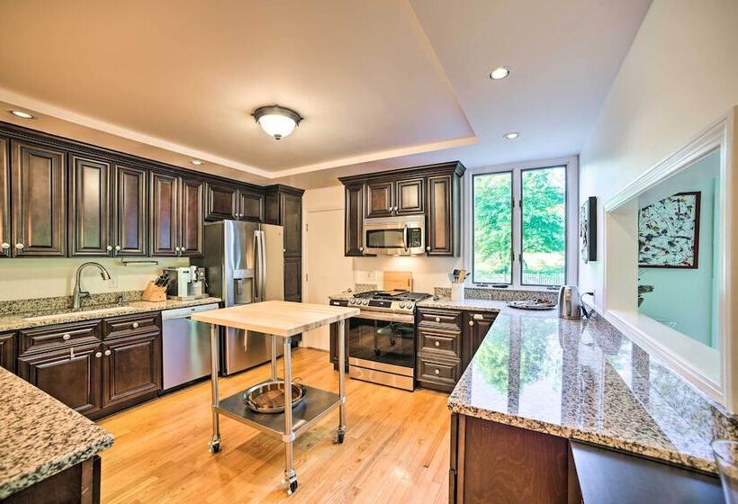 Peaceful Family Home W/ Fire Pit & Large Yard