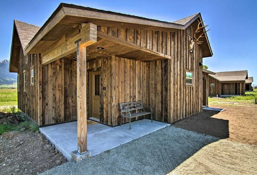 Peaceful Mtn Retreat ~ 43 Mi To Yellowstone!