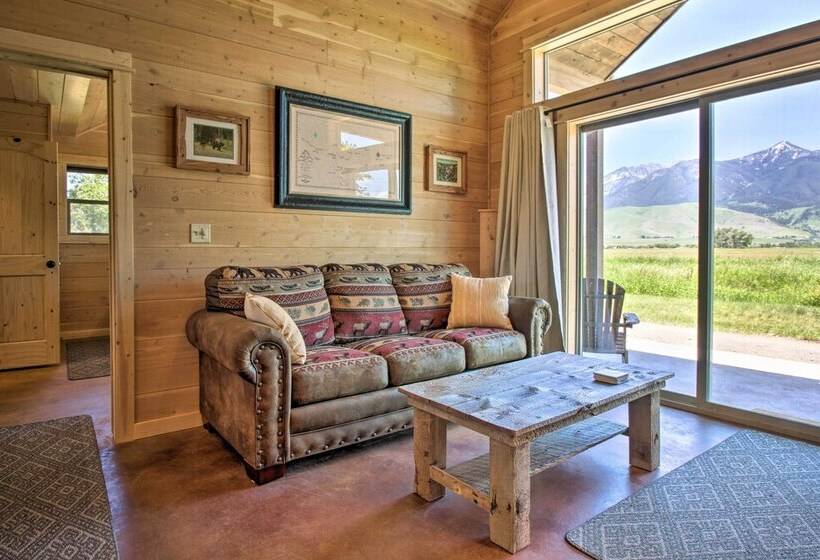 Peaceful Mtn Retreat ~ 43 Mi To Yellowstone!