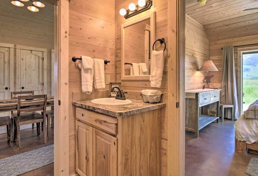 Peaceful Mtn Retreat ~ 43 Mi To Yellowstone!