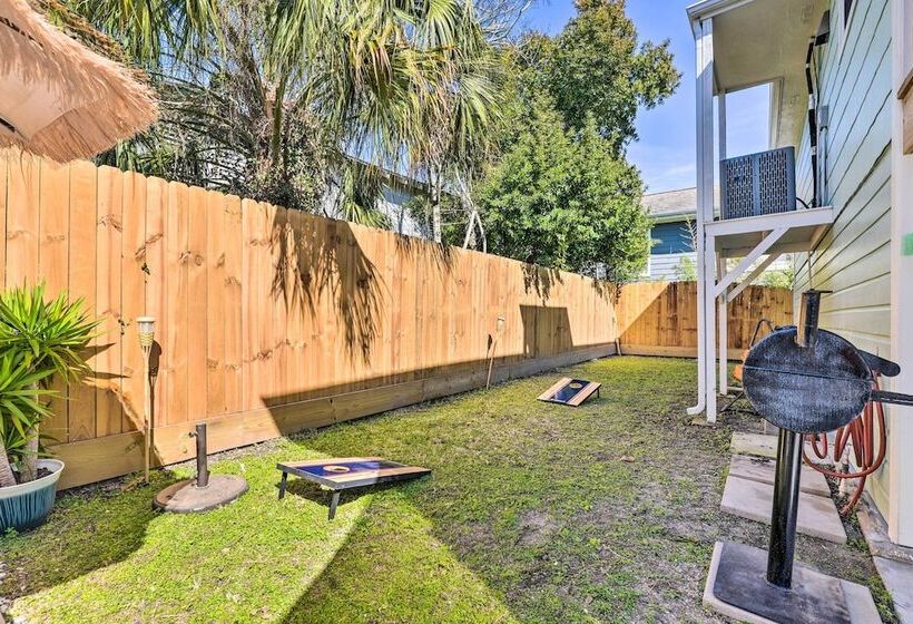 Galveston Retreat W/ Backyard & Patio!