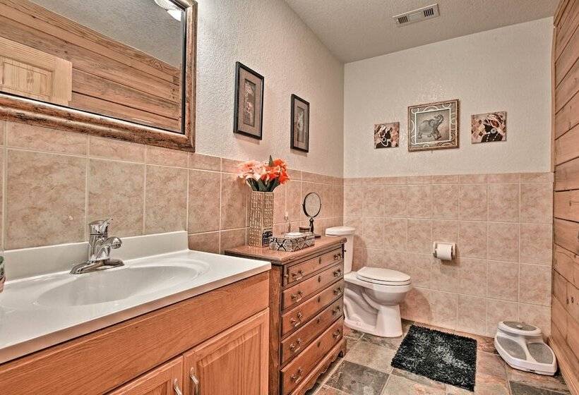 40 Acre Farm W/ Animals & Fishing In Sebring!