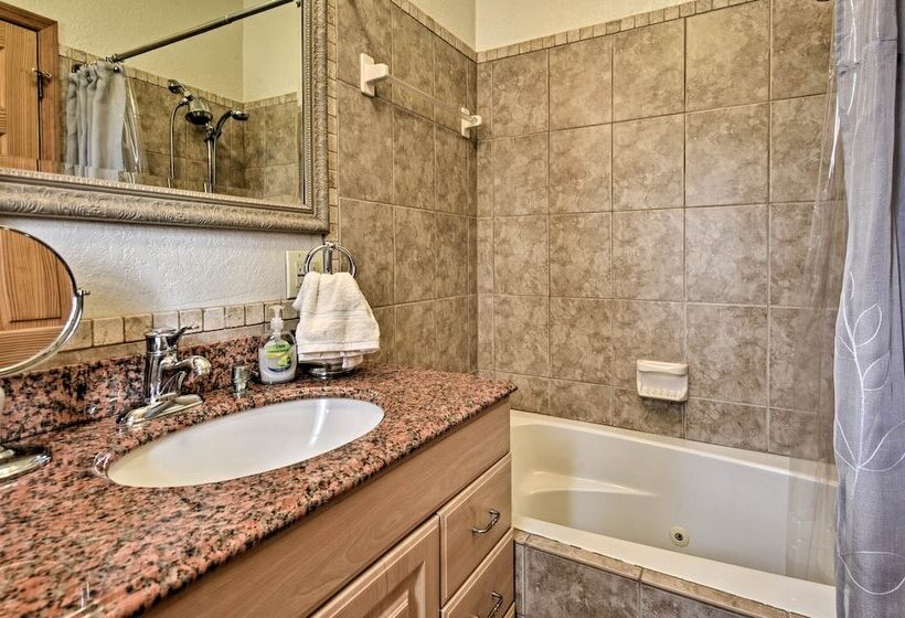 40 Acre Farm W/ Animals & Fishing In Sebring!