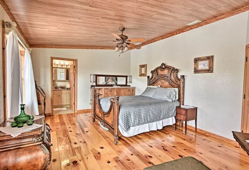 40 Acre Farm W/ Animals & Fishing In Sebring!