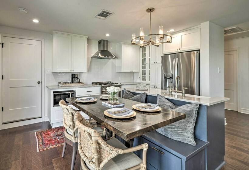 Renovated Cottage W/ Patio By Tx A&m Campus!