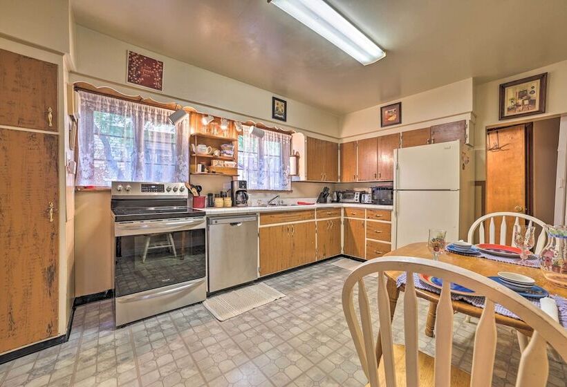 Sault Ste Marie Historic Home, Walk To Town!