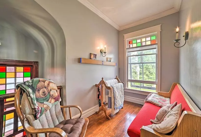 Sault Ste Marie Historic Home, Walk To Town!