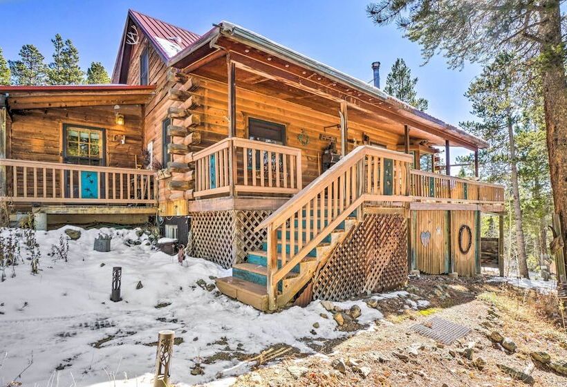 Adorable Black Hawk Mountain Log Cabin: Fire Pit