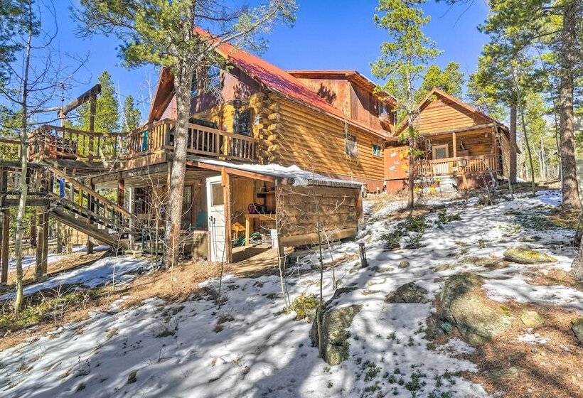 Adorable Black Hawk Mountain Log Cabin: Fire Pit