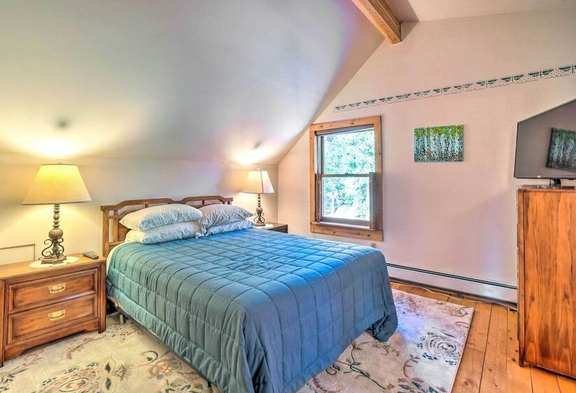 Adorable Black Hawk Mountain Log Cabin: Fire Pit