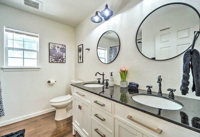 New Braunfels Haven W/ Hot Tub & Fire Pit!