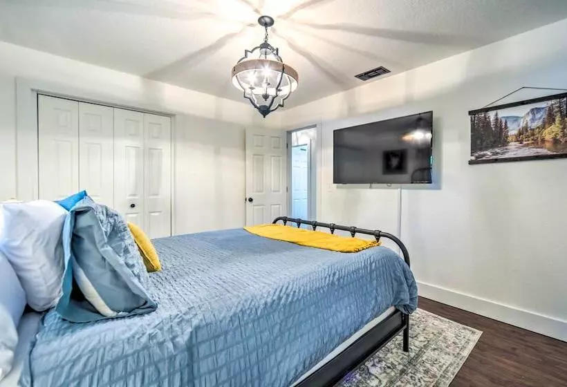 New Braunfels Haven W/ Hot Tub & Fire Pit!