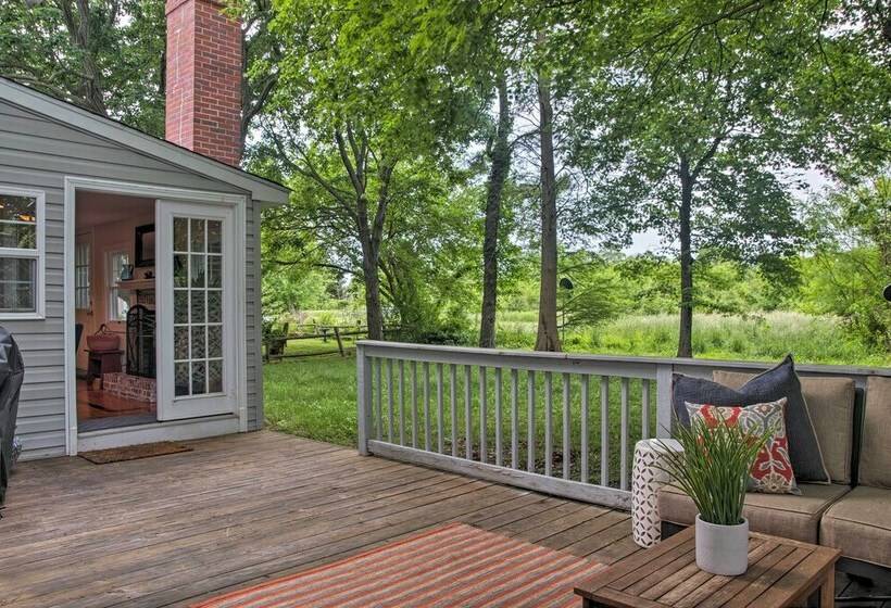 St. Michaels Area Cottage  Walk To Water & Marina