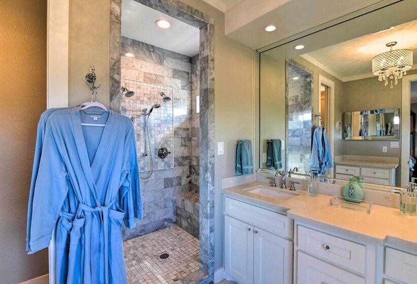 Bayfront Galveston Vacation Rental, Decks & Views!