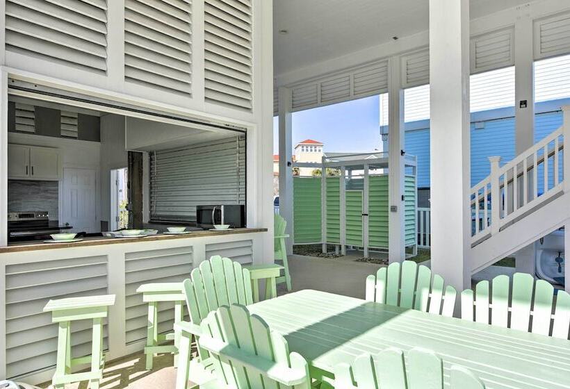 Bayfront Galveston Vacation Rental, Decks & Views!