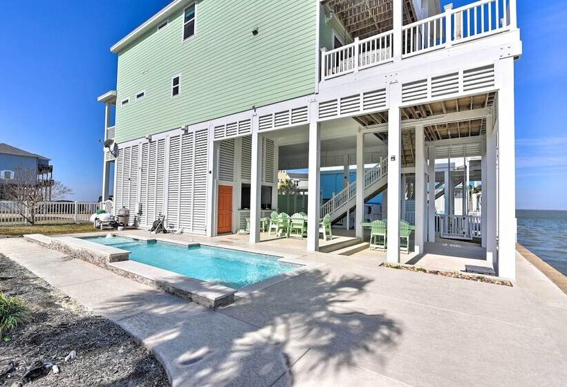 Bayfront Galveston Vacation Rental, Decks & Views!