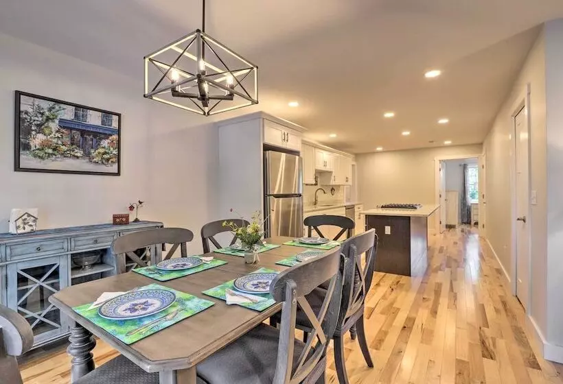 Sun Dappled Retreat   Walk To Wickaboag Lake!