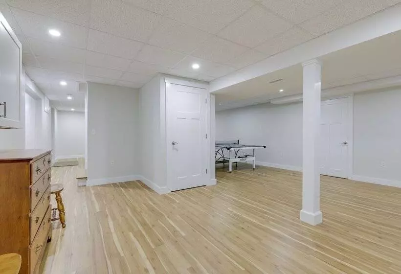 Sun Dappled Retreat   Walk To Wickaboag Lake!