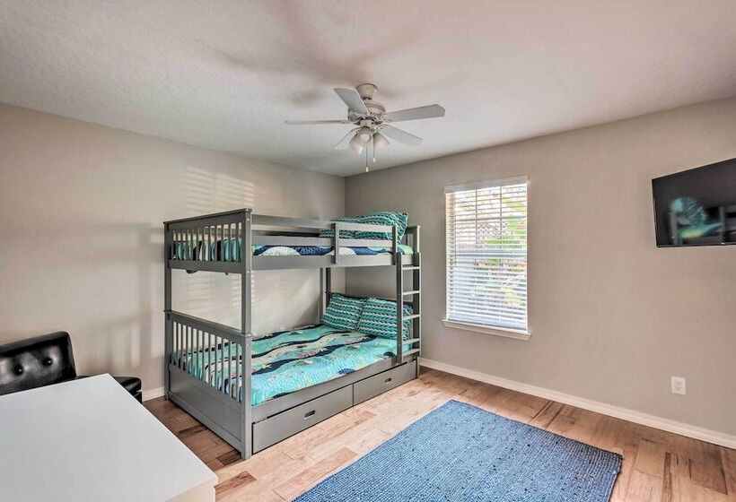 Sunshine State Escape: 3 Mi To Navarre Beach!